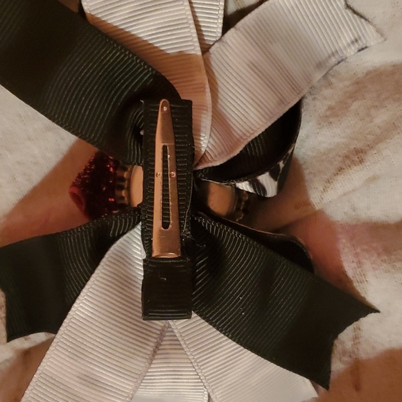 4.5 INCH ANIMAL PRINT MINNIE MOUSE HAIRBOW - Picture 2 of 2